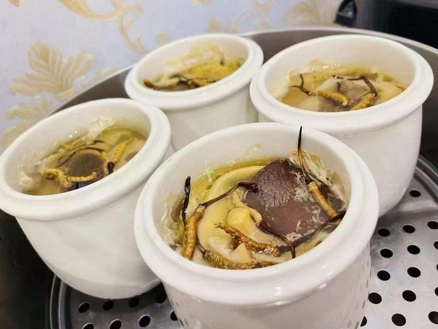 冬蟲夏草燉什么最好？5種黃金搭配讓滋補效果翻倍