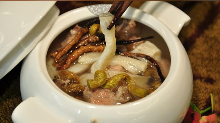川貝冬蟲(chóng)夏草雪梨怎么燉？潤(rùn)肺滋補(bǔ)的詳細(xì)做法與竅門(mén)