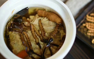 鴨子冬蟲夏草怎么煲湯好？掌握 3 個關(guān)鍵，燉出鮮醇滋補靚湯